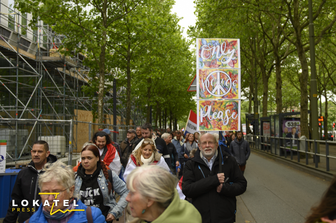 Protestmars tegen immigratiebeleid rustig verlopen in Centrum