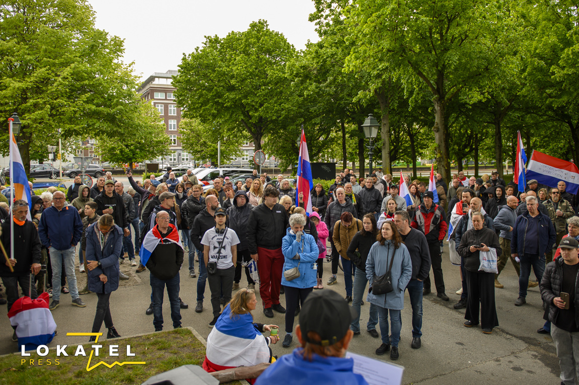 Protestmars tegen immigratiebeleid rustig verlopen in Centrum