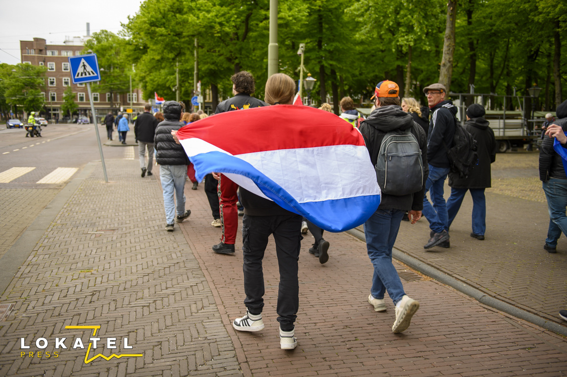 Protestmars tegen immigratiebeleid rustig verlopen in Centrum