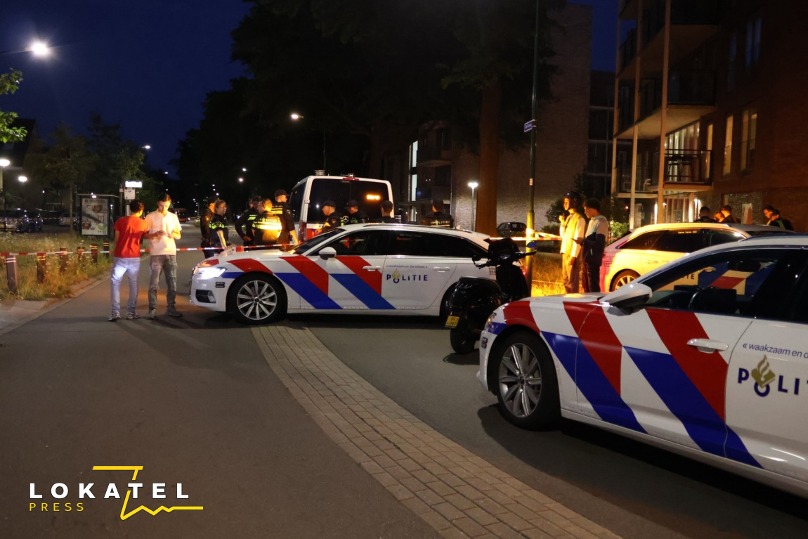 Flat deels ontruimd na grootschalige politieactie in Achterveld