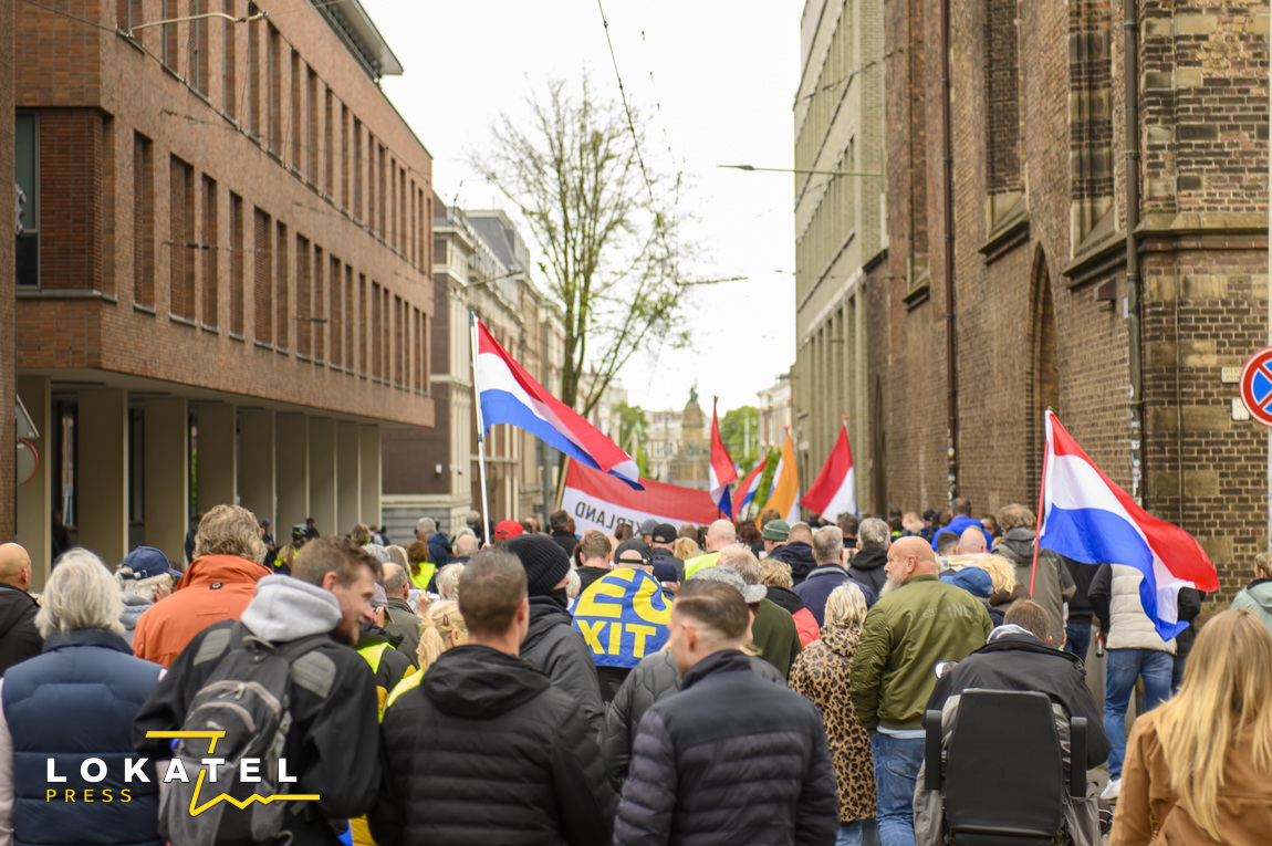 Protestmars tegen immigratiebeleid rustig verlopen in Centrum