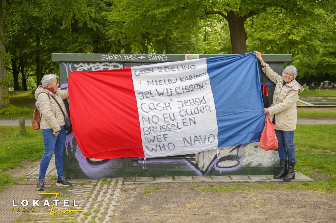Protestmars tegen immigratiebeleid rustig verlopen in Centrum