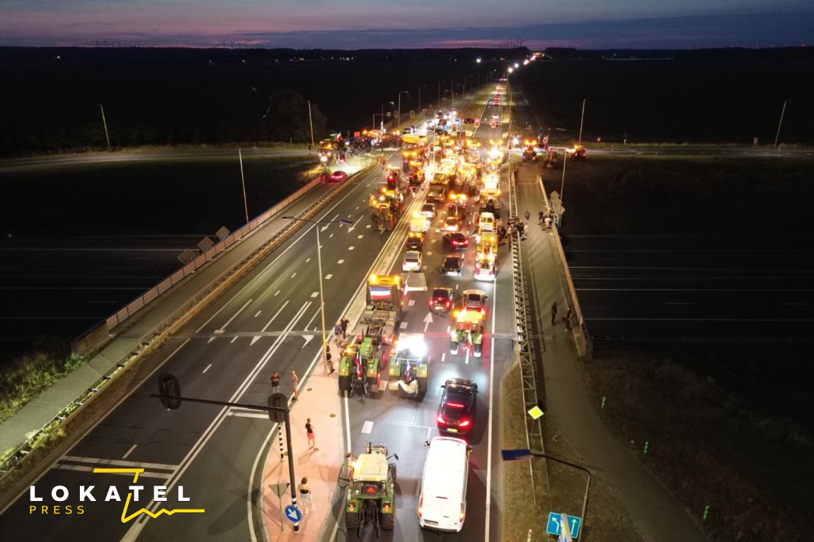 Boerenactie met trekkers zorgt voor verkeershinder rond A28 in Nijkerk